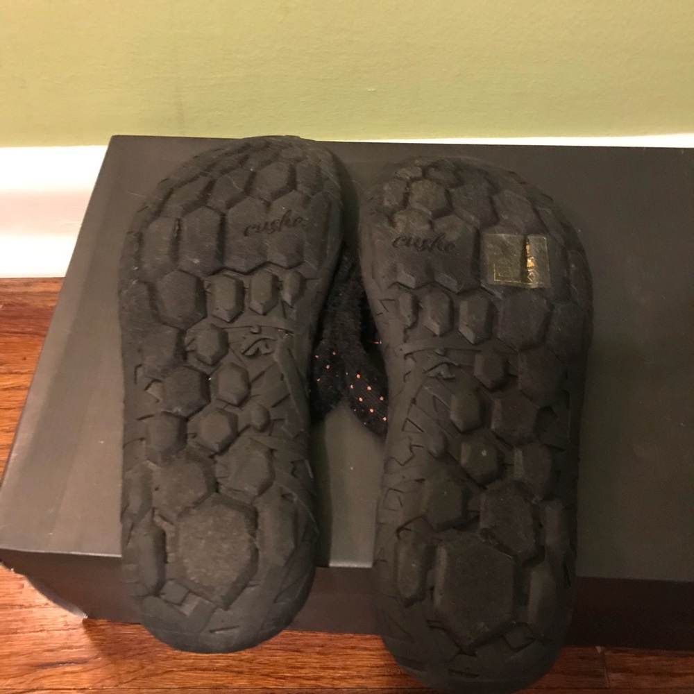 Flips Flops - Picture 3 of 3
